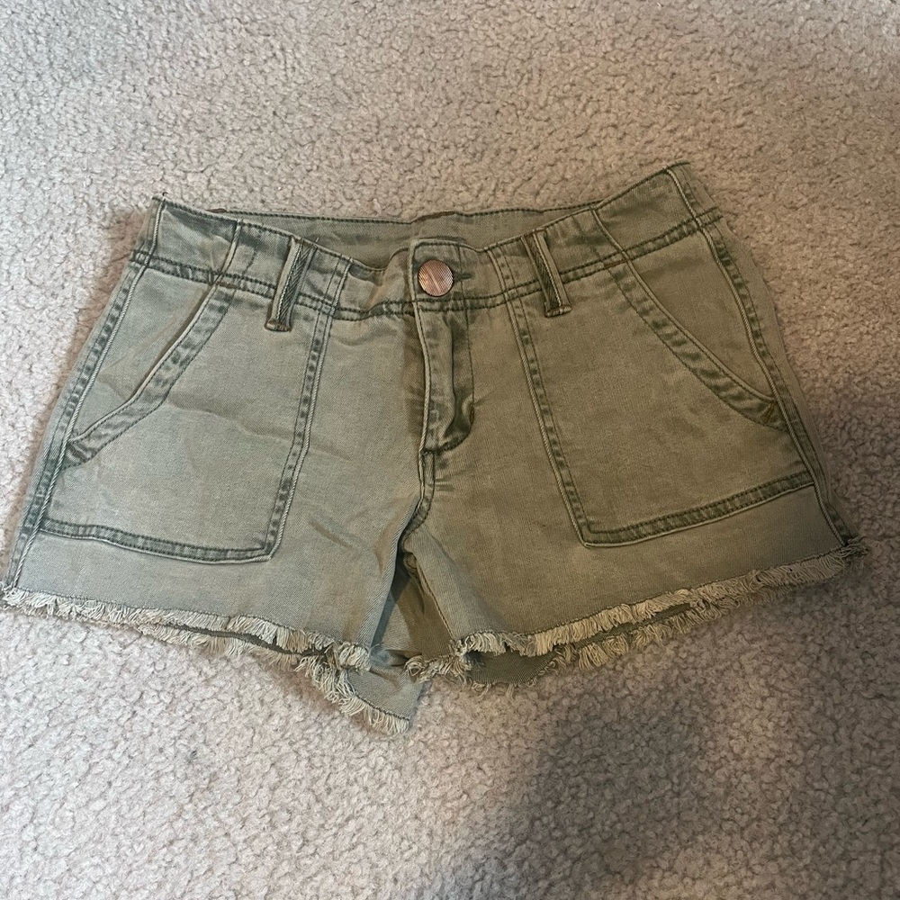 BKE Comfy Olive Green Women's Shorts - Picture 2 of 5
